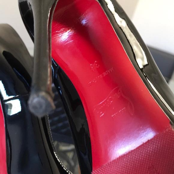 Christian Louboutin So Kate Heels - Picture 5 of 8